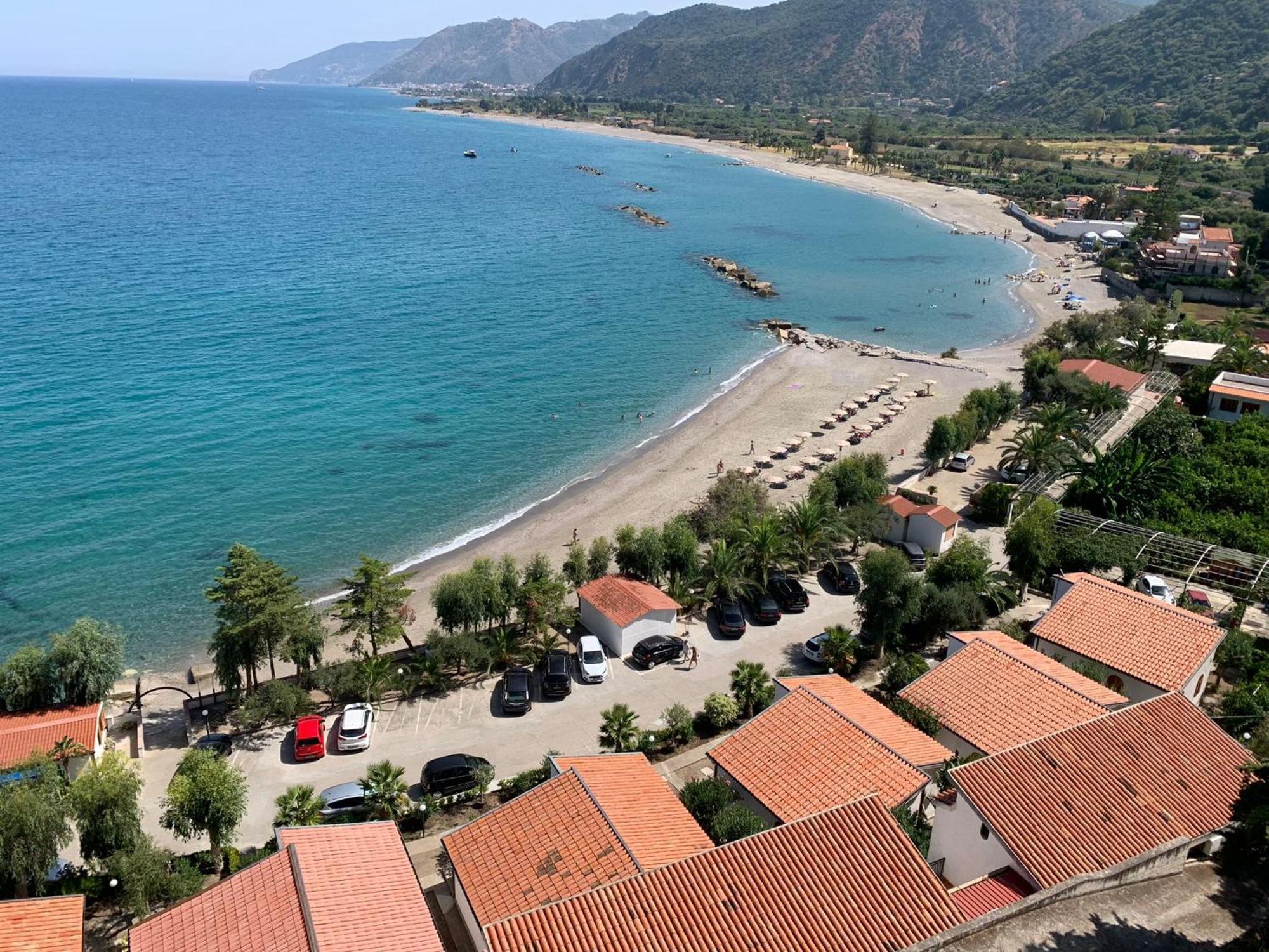 Testa Di Monaco Natural Beach Capo dʼOrlando エクステリア 写真
