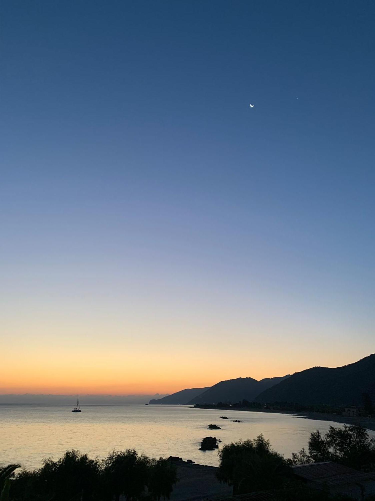 Testa Di Monaco Natural Beach Capo dʼOrlando エクステリア 写真